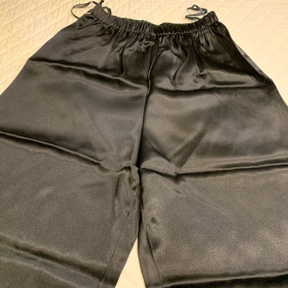 Black and silver and gold shirt with satin black pants brand new tag still on - Picture 10 of 10